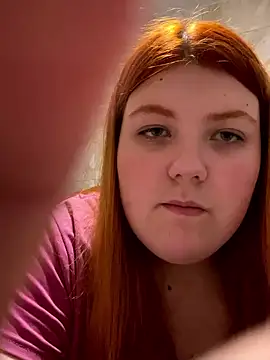 Snapshot of Dreamy_Desire chatting on 03/12/25, 07:49 Dreamy Desire online show from 03/12/25, 07:49