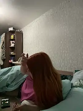 Snapshot of Dreamy_Desire chatting on 03/13/25, 04:45 Dreamy Desire online show from 03/13/25, 04:45