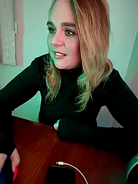 Juicy PeachLux online show from 03/12/25, 07:59