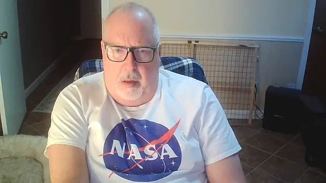 superbearboss online show from 10/20/25, 01:11