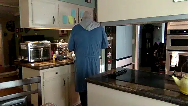 superbearboss online show from 12/19/25, 03:08