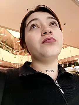 Snapshot of Karina_Leon chatting on 11/30/25, 06:56 Karina Leon online show from 11/30/25, 06:56