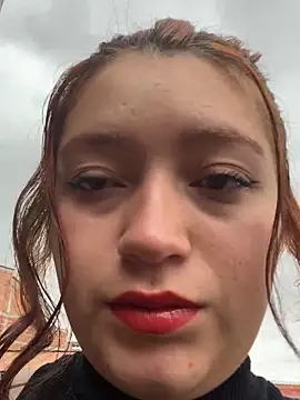 Snapshot of Karina_Leon chatting on 01/16/26, 06:12 Karina Leon online show from 01/16/26, 06:12