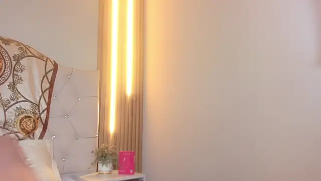 Alexa Bravva online show from 04/03/26, 03:26