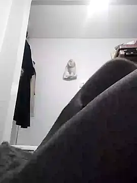 saraaxx1 online show from 11/26/25, 10:38