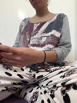 saraaxx1 online show from 03/13/26, 11:28