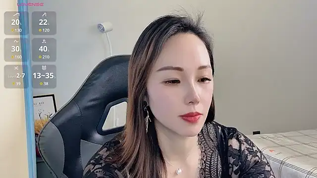 Dewluna online show from 03/06/25, 03:57