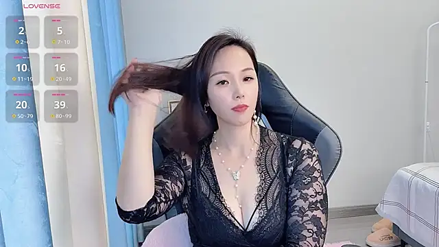 Dewluna online show from 03/14/25, 03:26