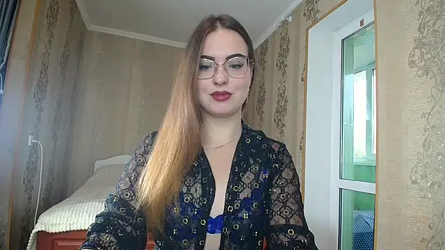Leila Kissyu online show from 10/25/25, 10:23