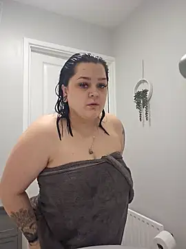 Saucy-Serenity online show from 02/14/26, 01:41