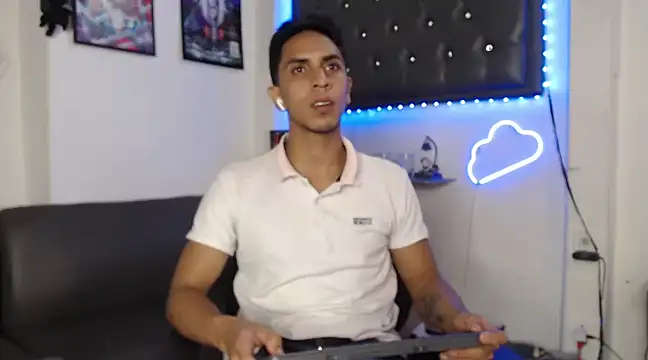 Snapshot of Monkey_uchiha777 chatting on 03/10/25, 01:10 Monkey uchiha777 online show from 03/10/25, 01:10