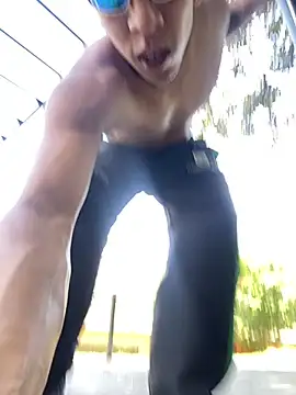 Snapshot of Monkey_uchiha777 chatting on 03/19/25, 05:39 Monkey uchiha777 online show from 03/19/25, 05:39