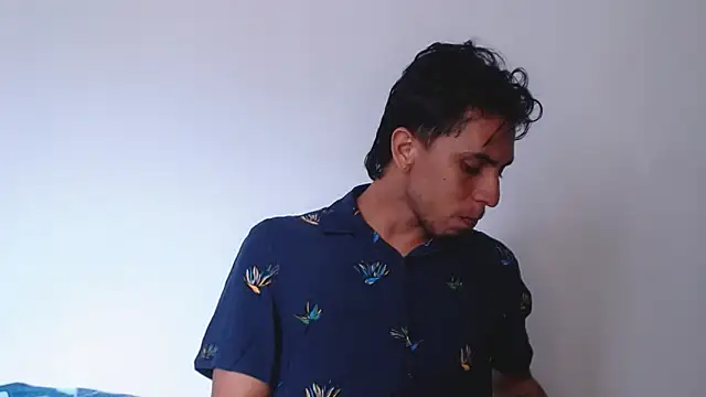 Monkey uchiha777 online show from 11/15/25, 01:51