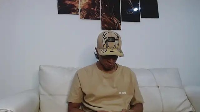 Monkey uchiha777 online show from 02/06/26, 11:41