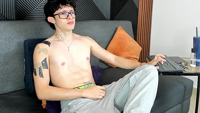 troy rouge online show from 03/14/25, 10:16