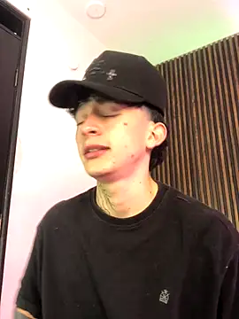 troy rouge online show from 10/02/25, 07:21