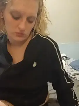 KITTYBOOBOOFUXX online show from 06/17/26, 05:54