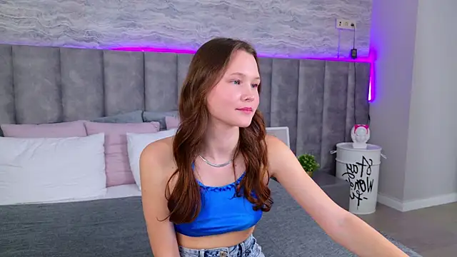 AmeliRoyse online show from 03/07/25, 09:06