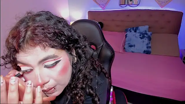  Lilly miller online show from 11/21/25, 07:56