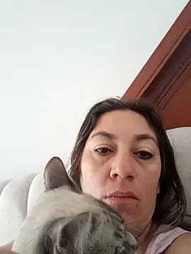 Luna-nevada online show from 09/26/25, 04:22