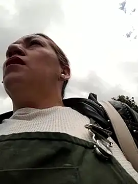 Luna-nevada online show from 10/15/25, 03:23