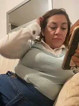 Luna-nevada online show from 02/15/26, 01:24