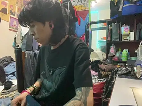 kirito kun online show from 04/01/26, 05:08