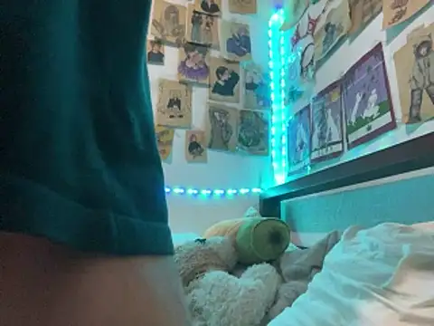 kirito kun online show from 04/22/26, 04:15