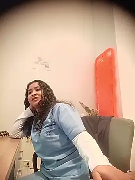 Paula6Colombia online show from 11/13/25, 03:55