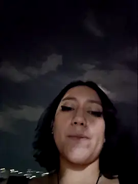 Snapshot of EvelynMoonx chatting on 03/11/25, 12:00 EvelynMoonx online show from 03/11/25, 12:00