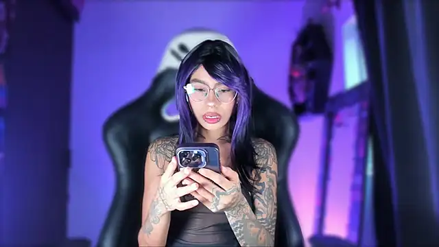 Snapshot of sofiafenty chatting on 09/17/25, 10:33 sofiafenty online show from 09/17/25, 10:33