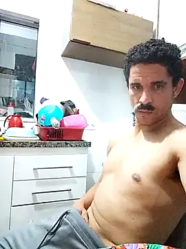 Gui23556 online show from 03/08/25, 04:23