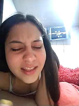 Snapshot of esmeralda_jadees chatting on 04/26/26, 01:42 esmeralda jadees online show from 04/26/26, 01:42