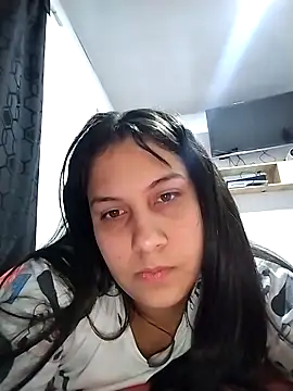 Snapshot of esmeralda_jadees chatting on 04/29/26, 02:10 esmeralda jadees online show from 04/29/26, 02:10