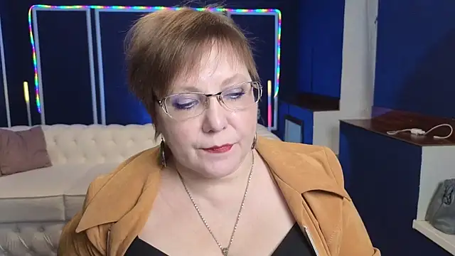 Kira Kenet online show from 03/11/25, 02:51