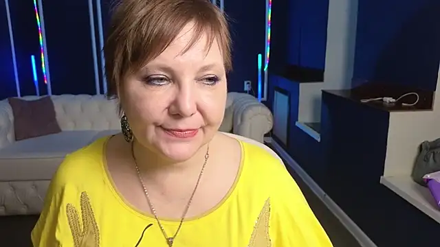 Kira Kenet online show from 03/12/25, 12:10