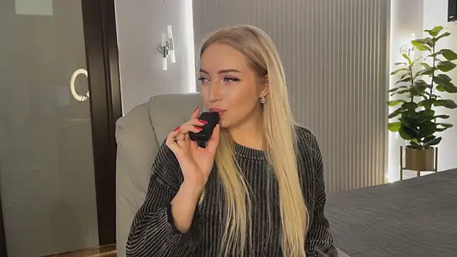 OhMyEmma online show from 11/13/25, 12:53