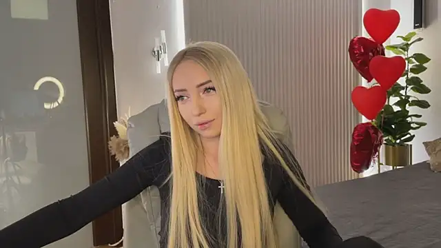 OhMyEmma online show from 03/04/26, 01:11