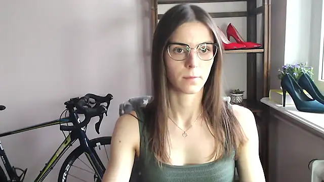 love megi online show from 02/13/26, 02:24