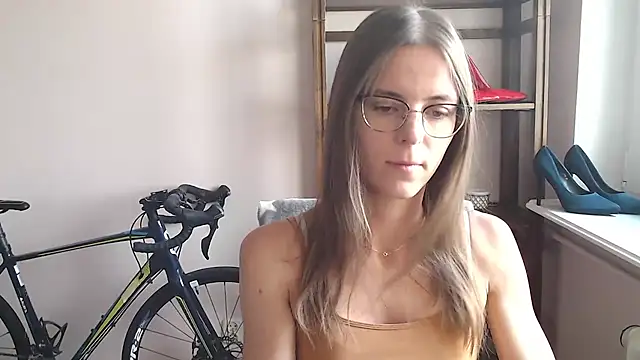 love megi online show from 03/28/26, 07:30