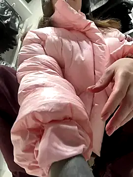 Bella Gloria online show from 11/26/25, 09:21