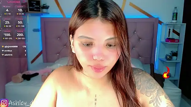 Ashley dolll online show from 10/25/25, 10:23