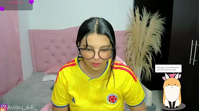 Snapshot of Ashley_dolll chatting on 07/03/26, 10:05 Ashley dolll online show from 07/03/26, 10:05