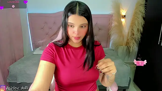 Snapshot of Ashley_dolll chatting on 07/15/26, 09:09 Ashley dolll online show from 07/15/26, 09:09