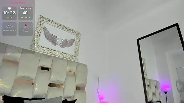 Lola Blondie online show from 11/28/25, 12:19