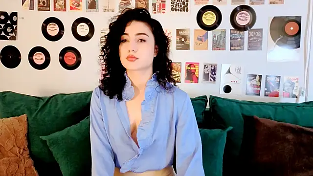 Maya Rogerss online show from 07/12/26, 02:41