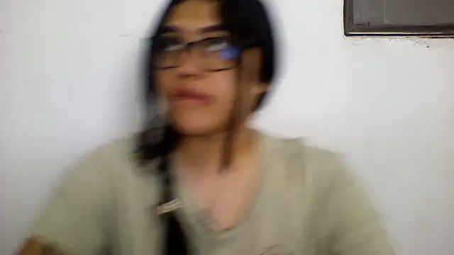 Snapshot of Harris_Annie chatting on 09/18/25, 10:01 Harris Annie online show from 09/18/25, 10:01