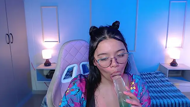 lilly 1948 online show from 03/13/25, 06:48