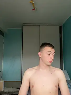 Snapshot of milan8886 chatting on 03/11/25, 01:01 milan8886 online show from 03/11/25, 01:01