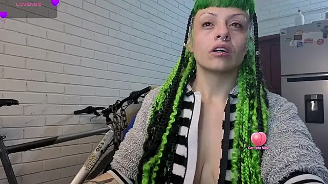 freyaa sorcerees online show from 09/14/25, 02:54